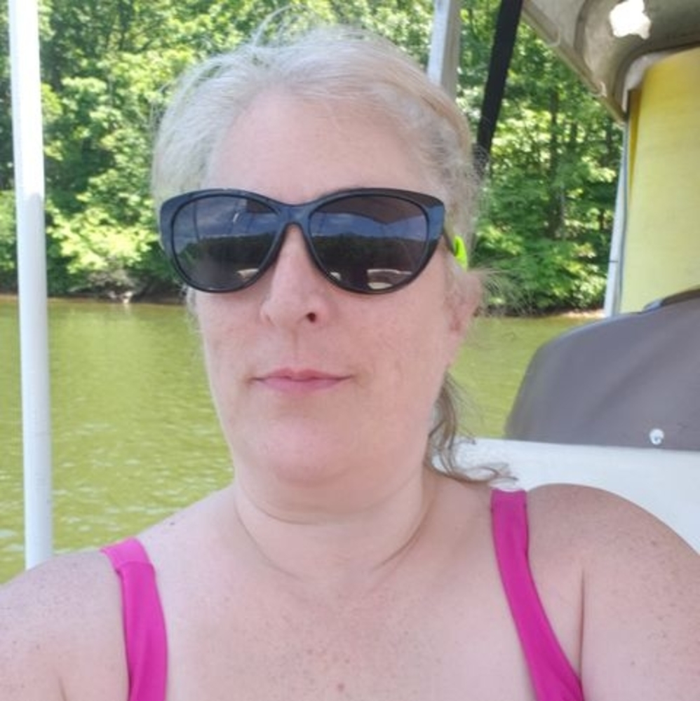 Meet your Posher, Tracy